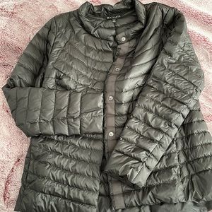 Athleta Light Weight Puffer